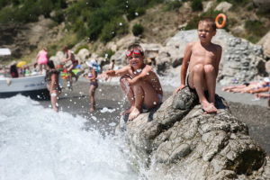 Песчаные пляжи Крыма для отдыха с детьми